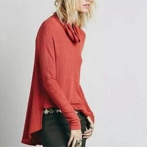 We The Free Top Funnel Neck